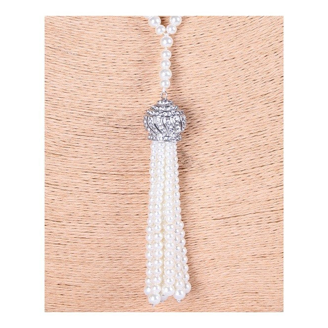 The "Great Gatsby" Flapper Rhinestone Vintage 1920s Daisy Pearl Rope Necklace - The Deco Haus
