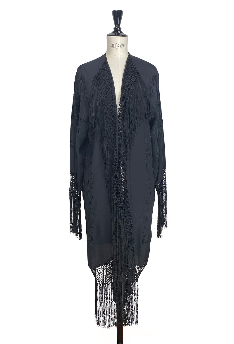 The 1920's Oriental Piano Silk Embroidered Flamenco Lounging Robe - Noir