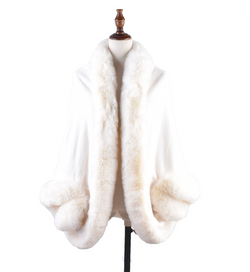 The Holliday Luxury Vintage Faux Fur Collar Batwing Jacket - Ivory