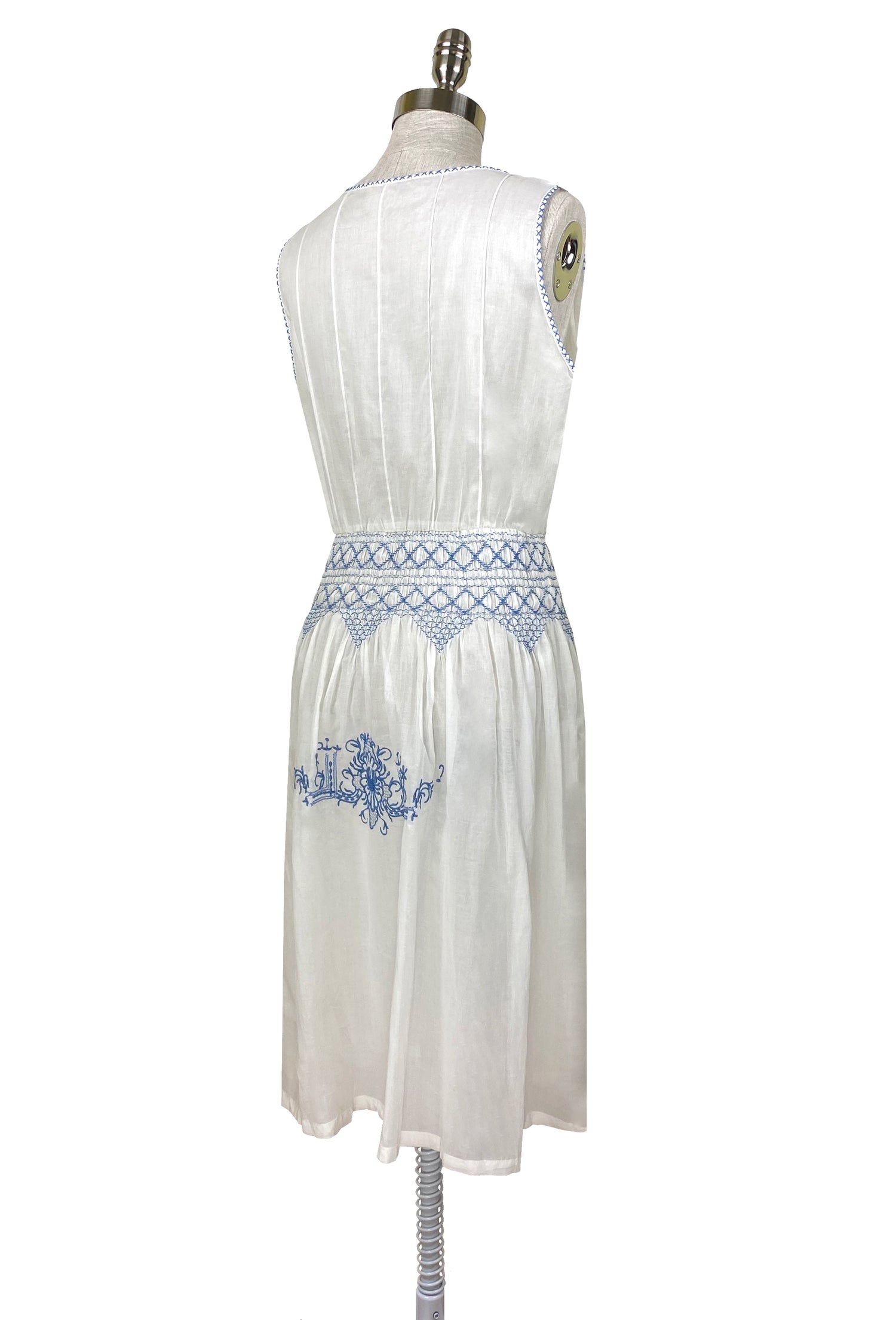 1920's Vintage Embroidered Silk Voile Provence Dress 1920's Vintage Embroidered Silk Voile Provence Dress