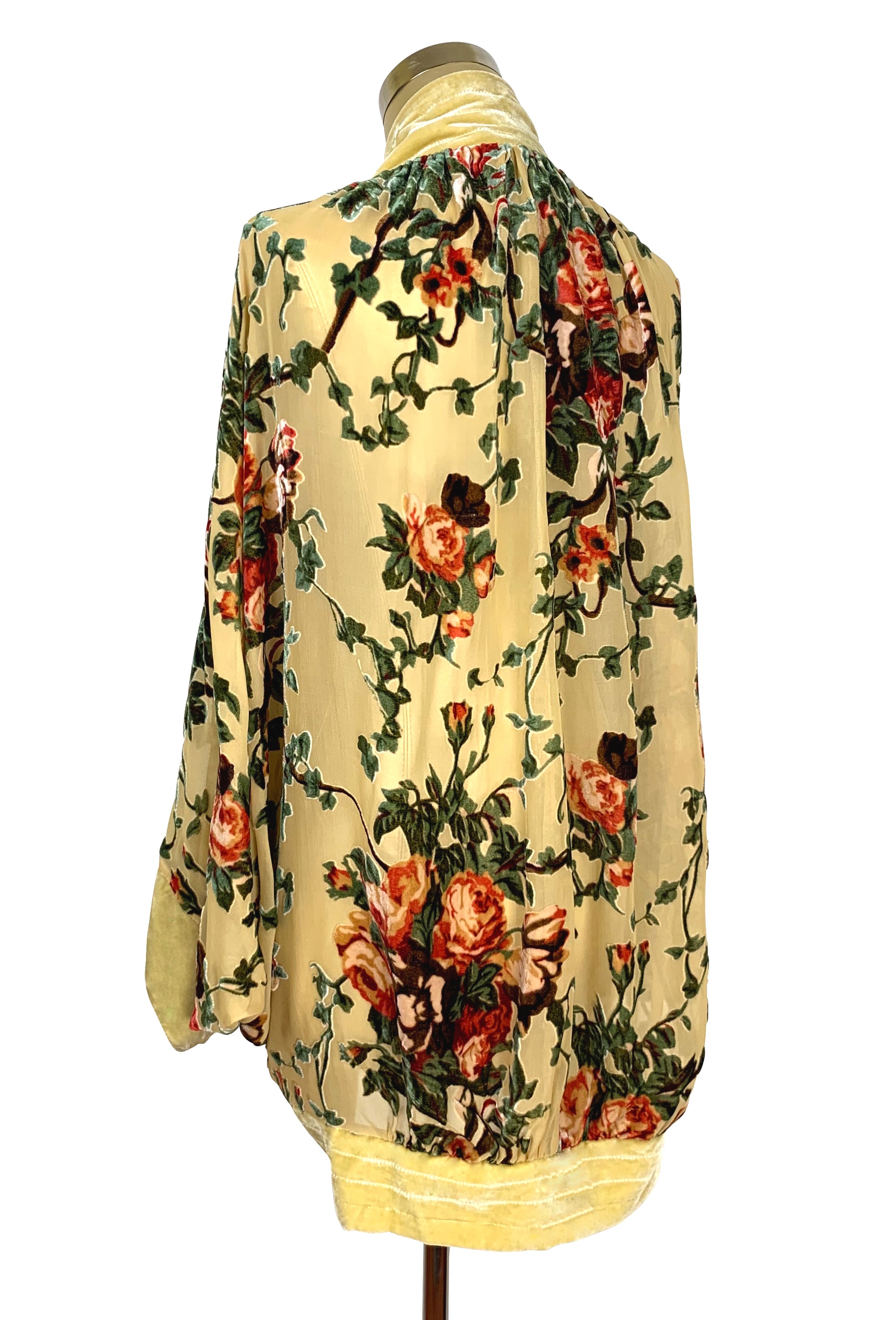 The Art Deco Silk Velvet Burnout Cocoon 1920s Smoking Jacket - Yellow Rose - The Deco Haus