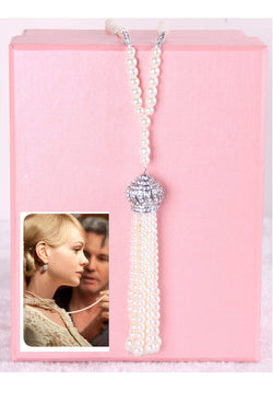 The "Great Gatsby" Flapper Rhinestone Vintage 1920s Daisy Pearl Rope Necklace - The Deco Haus